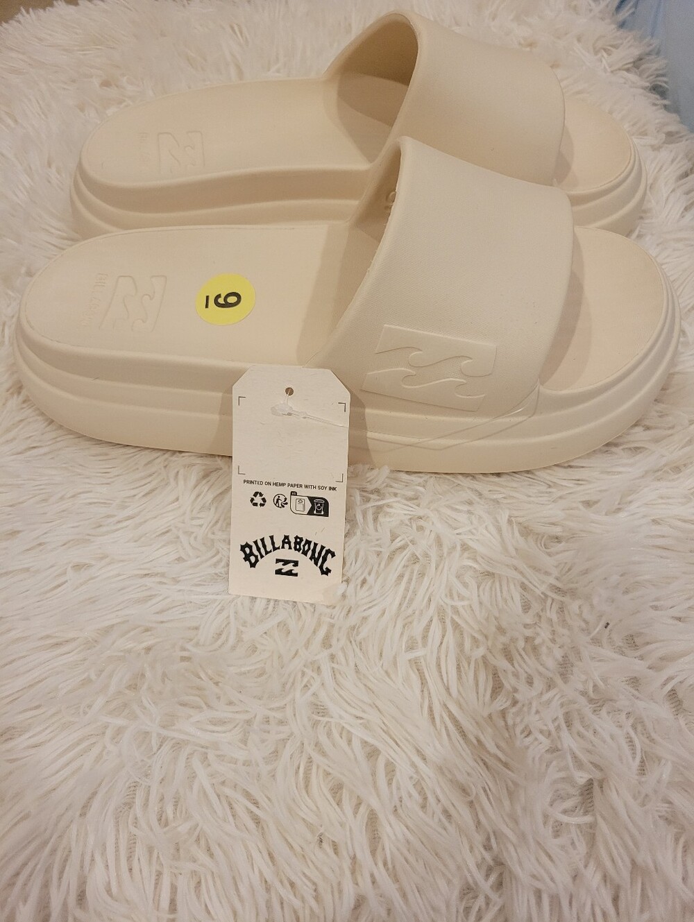 Billabong Womens Cream Slide Sandals